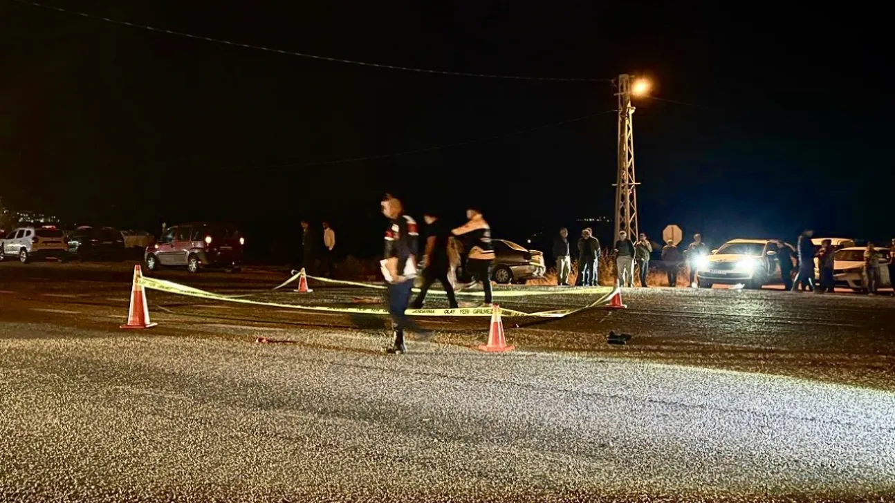 Yolun Karşısına Geçmek İsteyen Yaya, Hafif Ticari Aracın Çarpmasıyla Hayatını Kaybetti