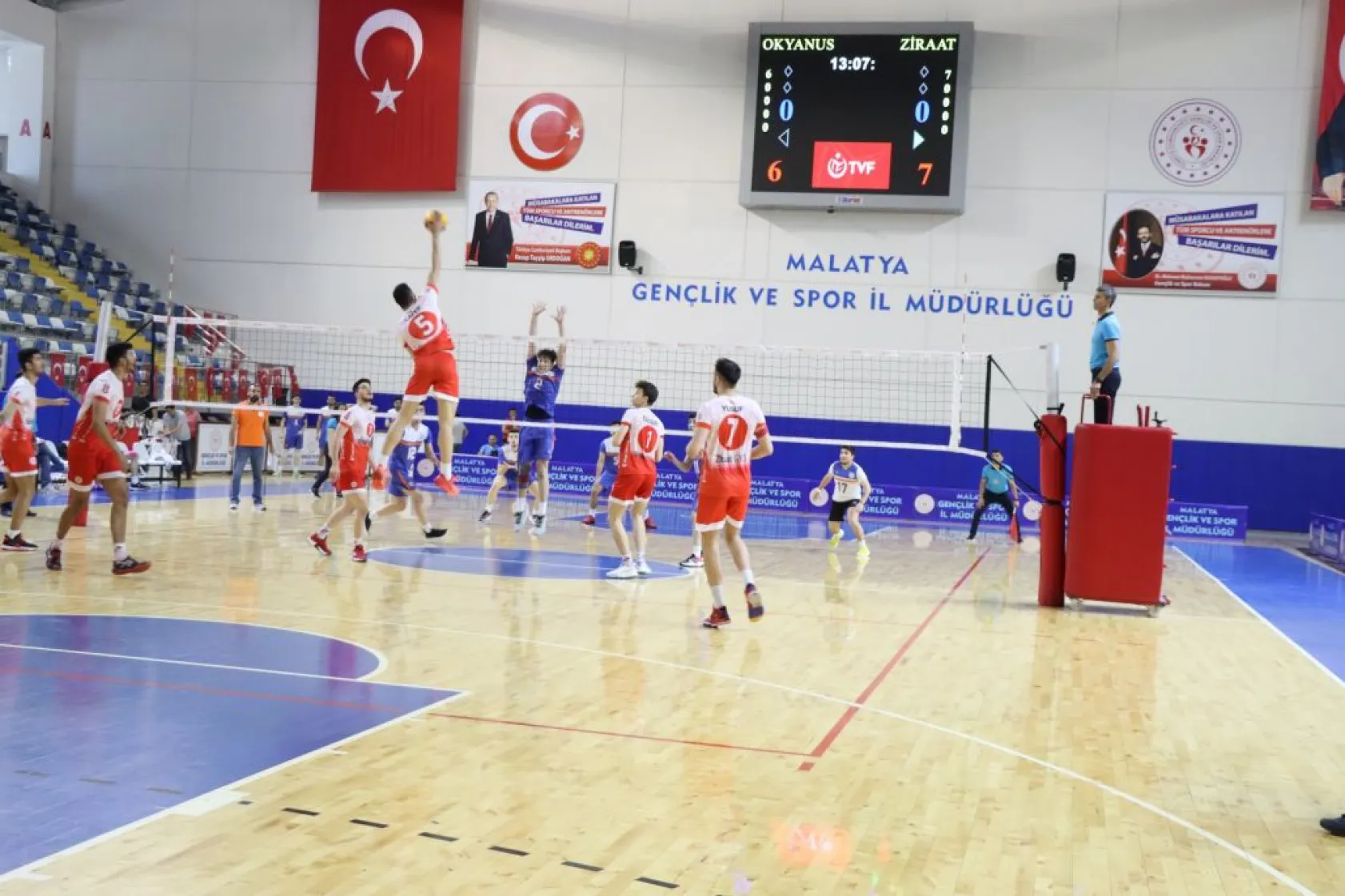 Ziraat Bankası Okyanus Kolejleri 3-0 yenerek şampiyon oldu