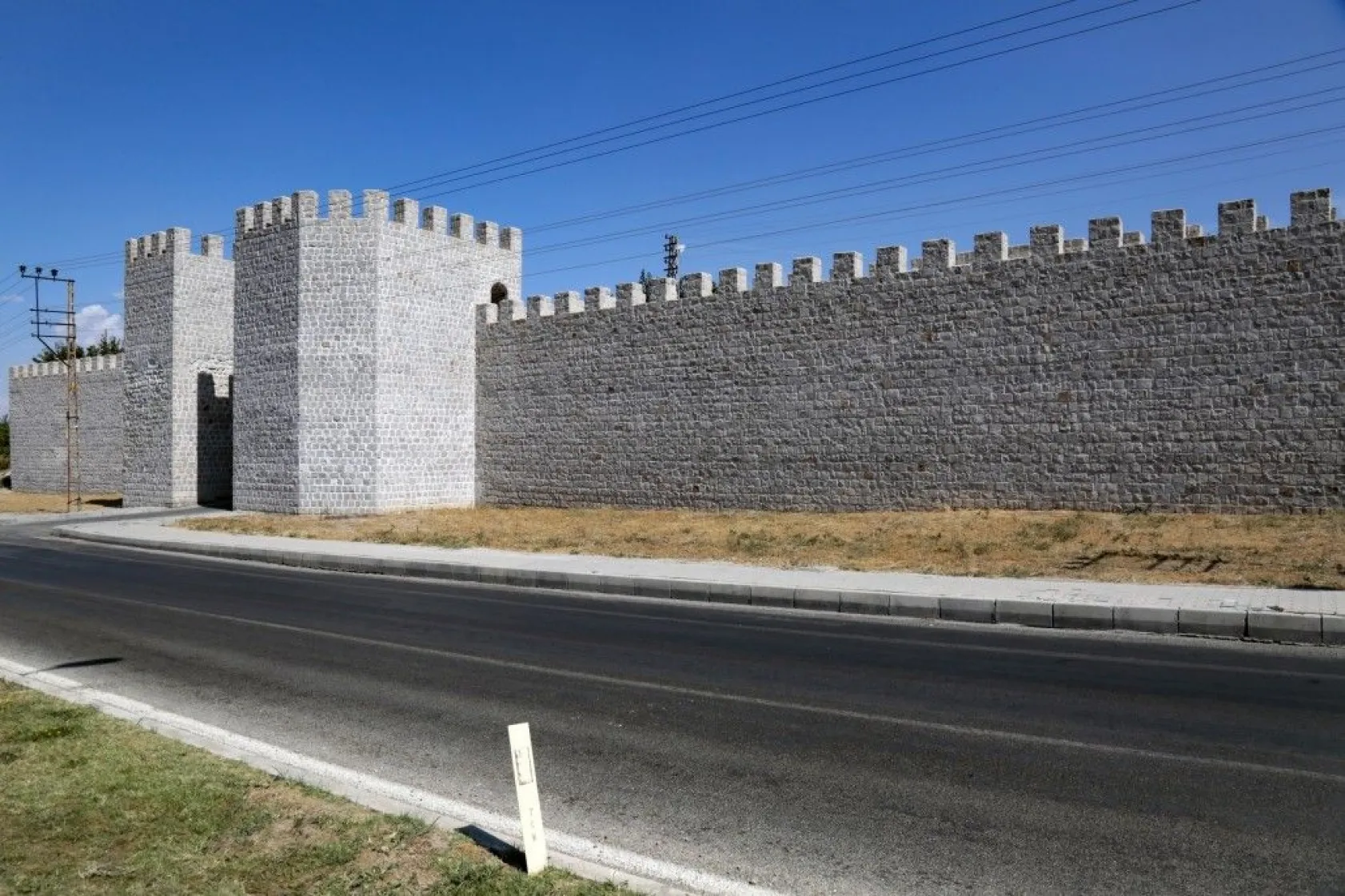 Battalgazi Kale Surları