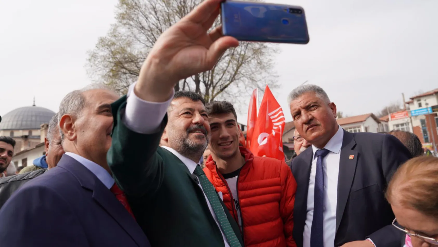 Ağbaba: 'Malatya'mız zor günlerden geçti artık gülme vakti'