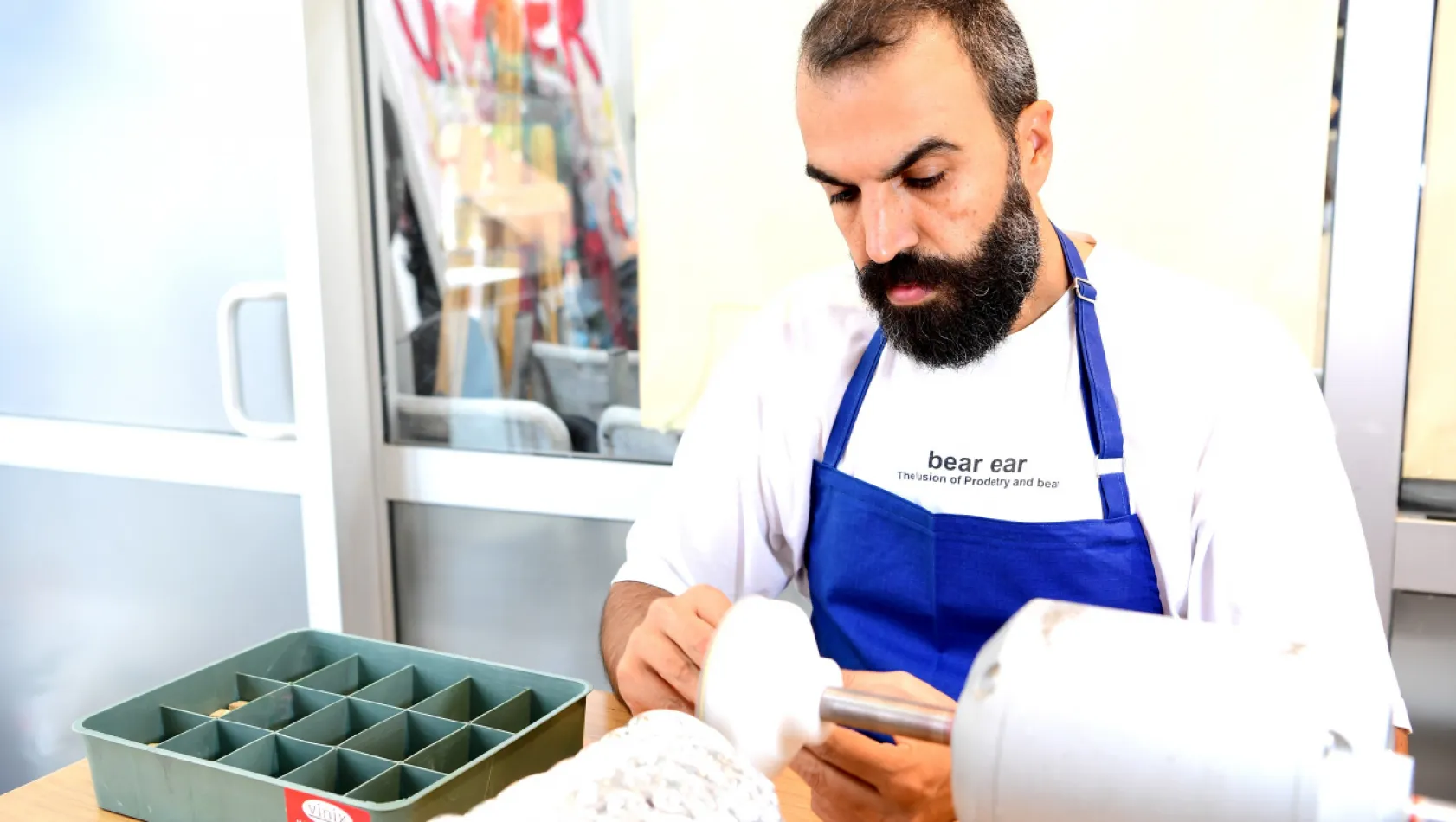 Büyükşehir Belediyesi Sanat Merkezi'nde Unutulmaya Yüz Tutmuş Tespih Sanatı İcra Ediliyor