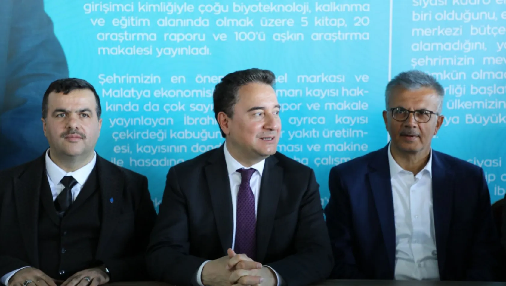 Deva Partisi Genel Başkanı Ali Babacan'dan Büyükşehir Bağımsız Başkan Adayı Gezer'e Destek Ziyareti