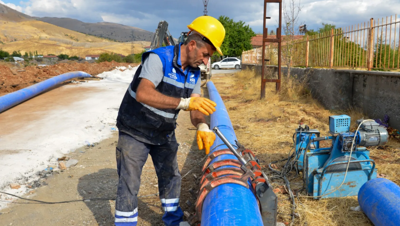 Doğanşehir Sürgü Mahallesi'ne  2 Bin 500 Metre İçme Suyu Hattı