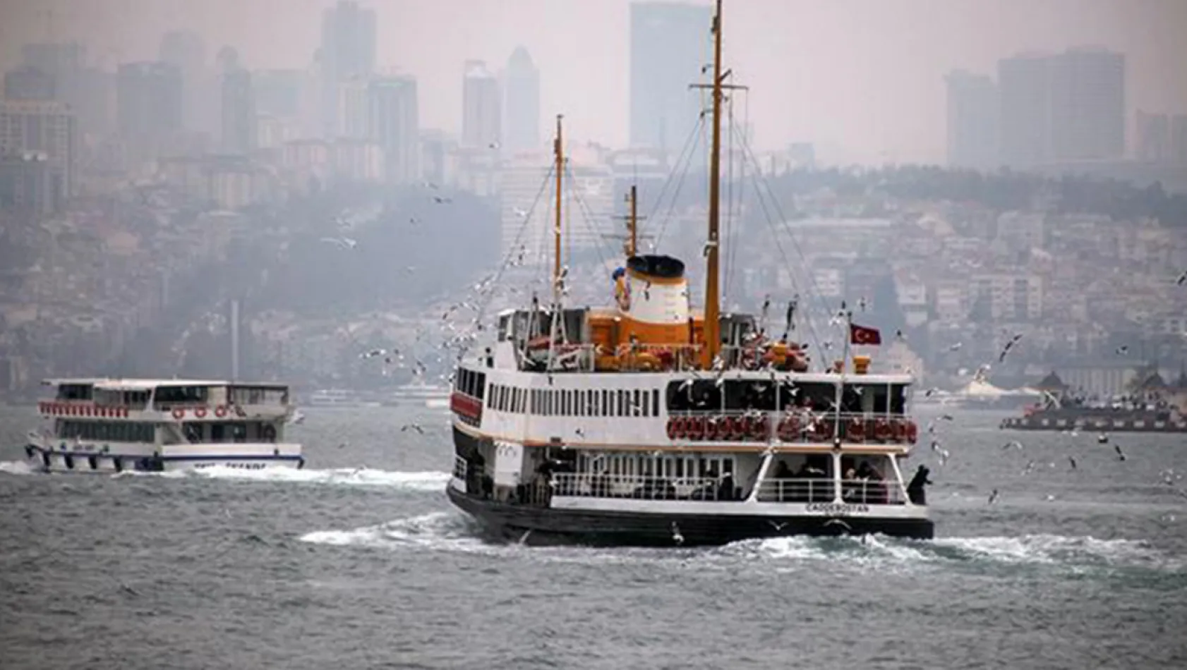 İstanbul'da vapur seferlerine sis engeli