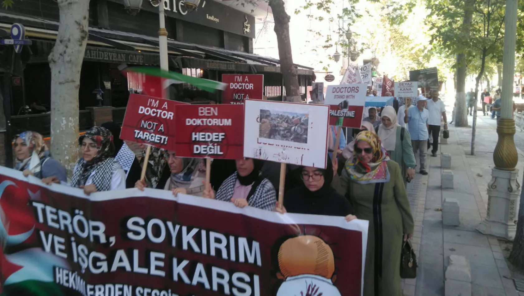 Malatya'daki hekim ve sağlık çalışanlarından Gazze'ye destek