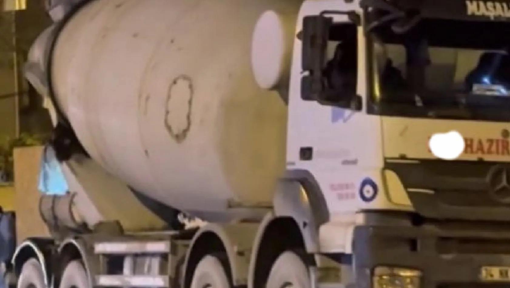 Mikserin İçine Düşen Sürücü Olay Yerinde Can Verdi