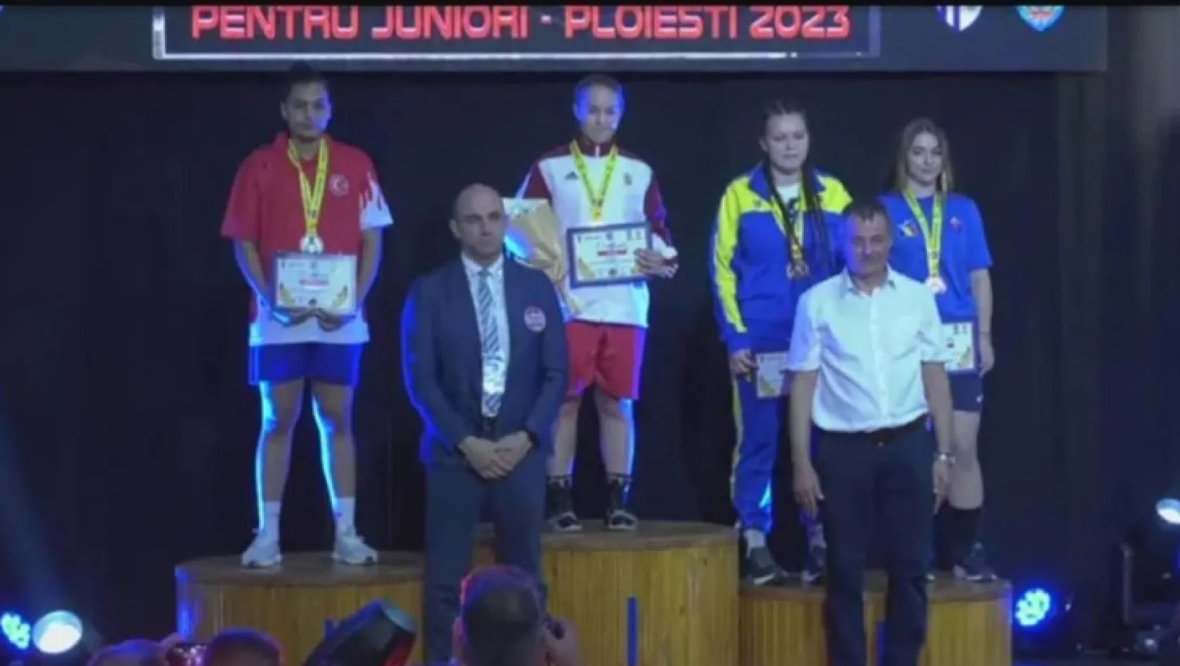 Sedef Nergiz Avrupa Boks Şampiyonasında 75 Kilogramda Avrupa ikincisi oldu.