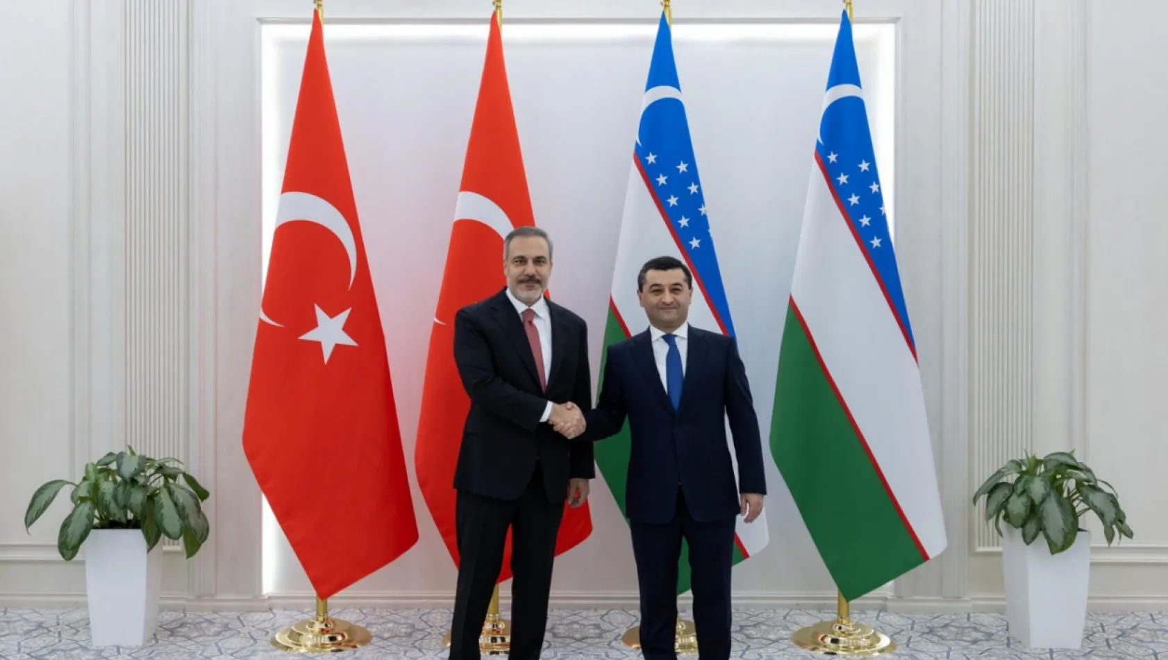 Türkiye ve Özbekistan'dan Ankara'da Üst Düzey Diplomasi Trafiği