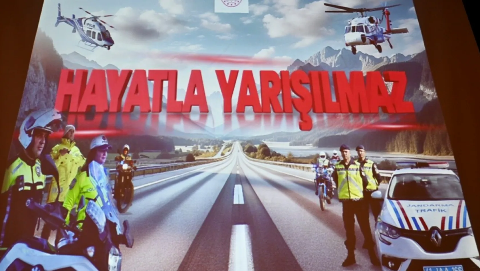 Vali Ersin Yazıcı Karayolu Trafik Haftası Etkinlikleri Programına Katıldı