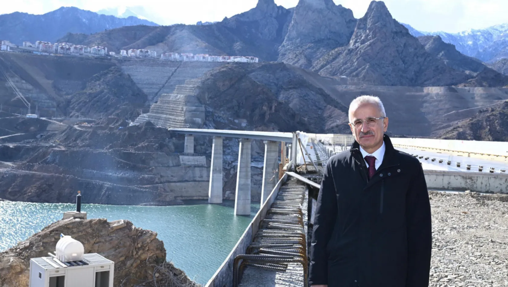 Yusufeli Merkez Viyadüğü Trafiğe Açılıyor