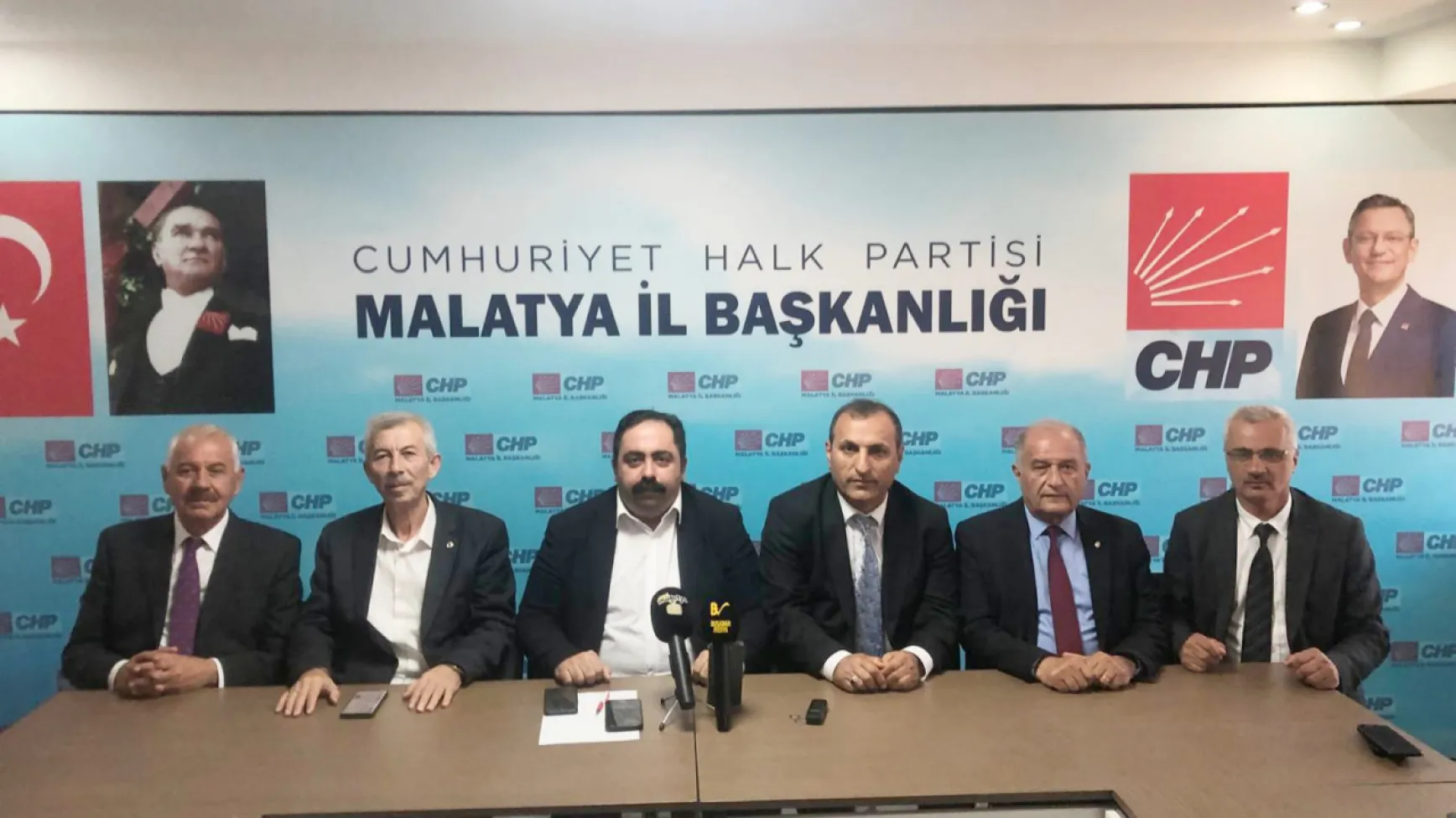 Başkan Yıldız, Belediye Başkanları ve Büyükşehir Belediye Meclis Üyeleriyle Ortak Basın Açıklaması Yaptı