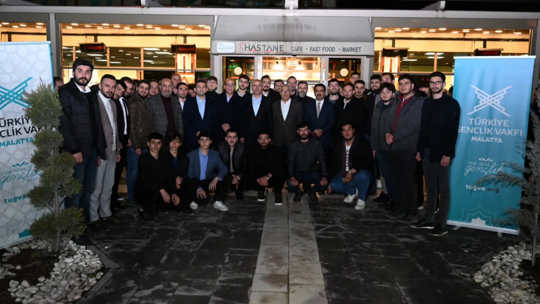 AK Parti Büyükşehir Belediye Başkan Adayı Sami Er Gençlerle Buluştu