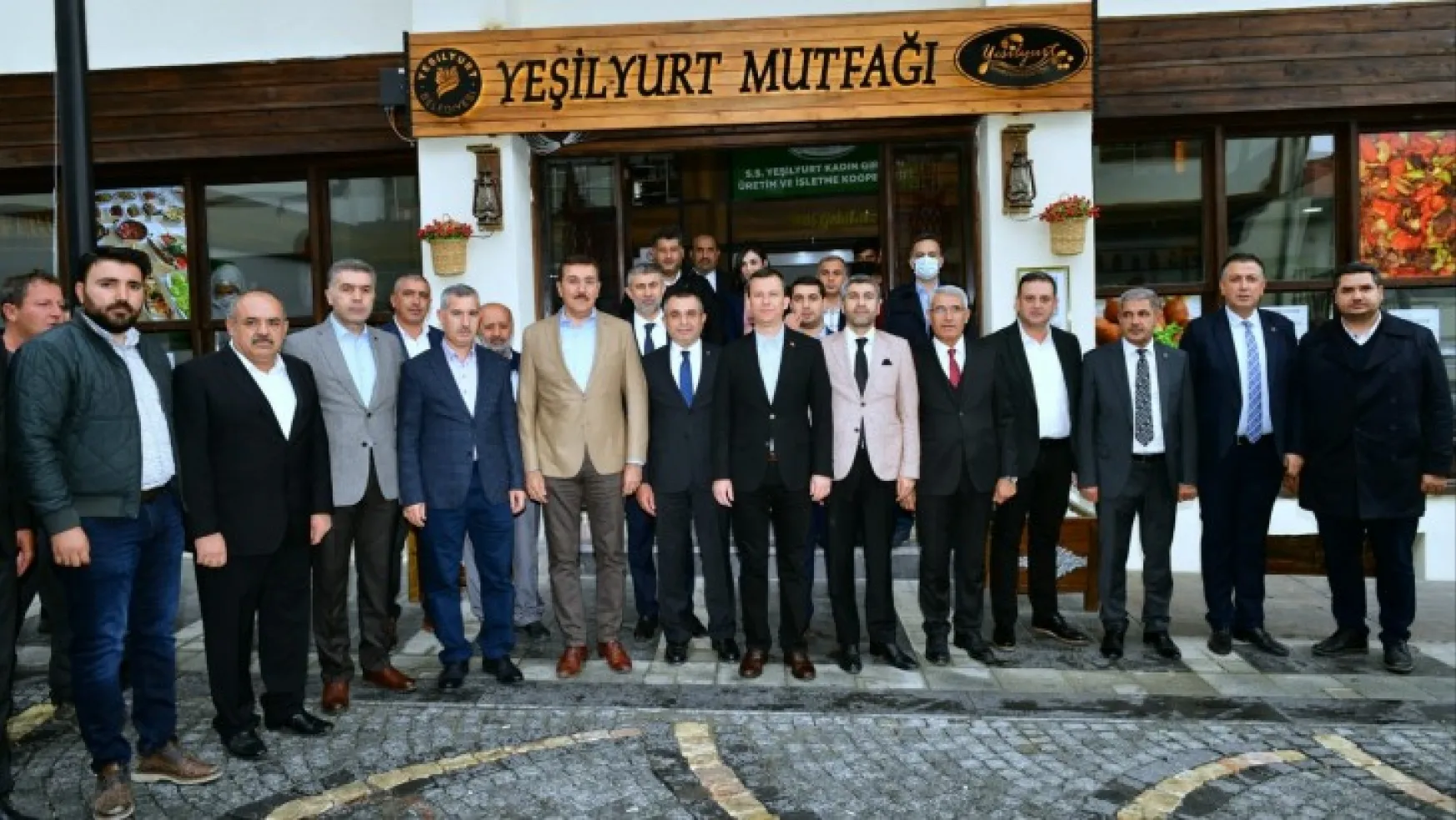 Ak Parti Genel Başkan Yardımcısı Fatih Şahin, Yeşilyurt Belediyesinin Yatırım Alanlarını İnceledi