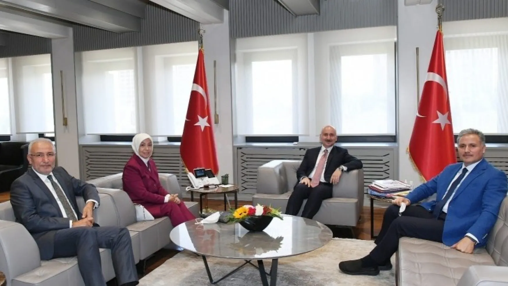 AK Parti heyetinden Ulaştırma ve Altyapı Bakanı Adil Karaismailoğlu'na ziyaret
