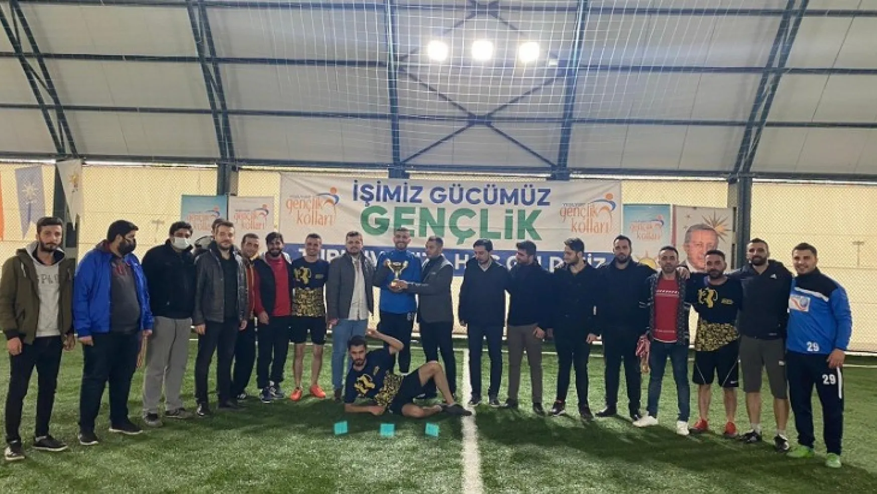 Ak Parti Yeşilyurt Gençlik Kolları Futbol Turnuvası Finali Yapıldı