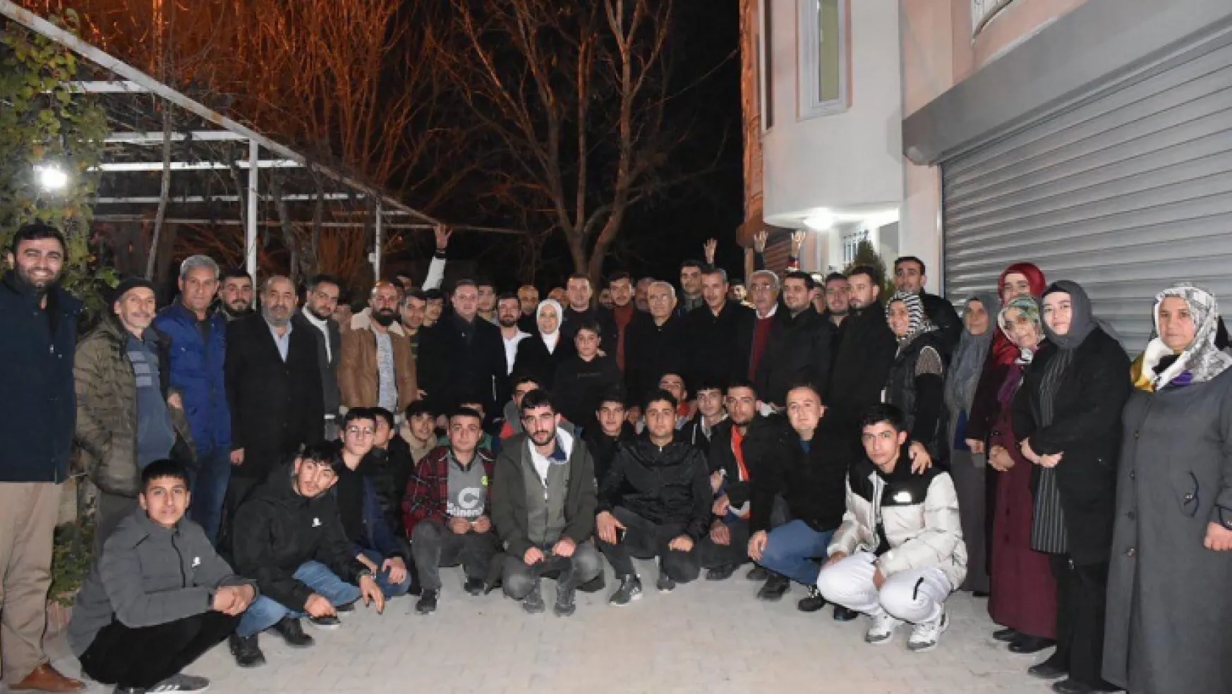 AK Partili Çalık: 'Türkiye yüzyılını gençlerimizle inşa edeceğiz'