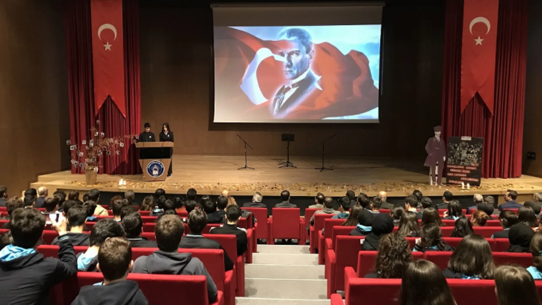 Arapgir'de Ulu Önder Mustafa Kemal Atatürk'ün, Ölümünün 84'üncü Yıldönümü Düzenlenen Törenle Anıldı