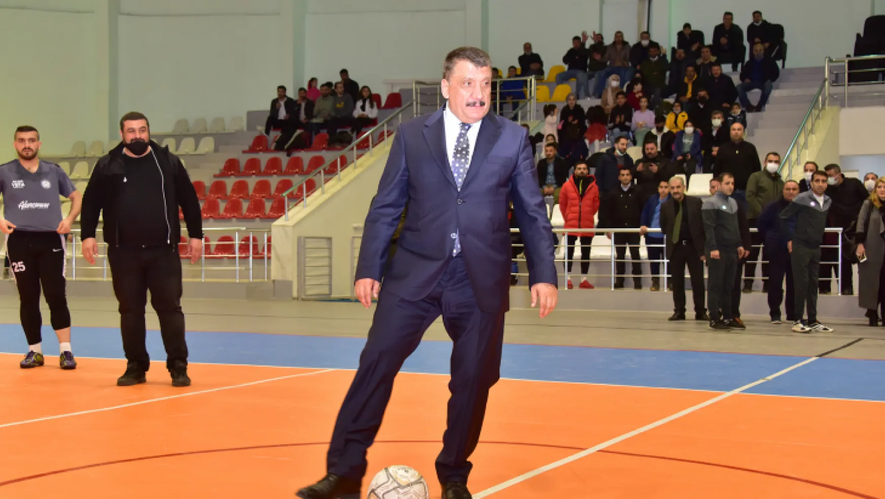 Arslantepe Futsal Turnuvasının Şampiyonu Basın Yayın Ve Halkla İlişkiler Şube Müdürlüğü Oldu