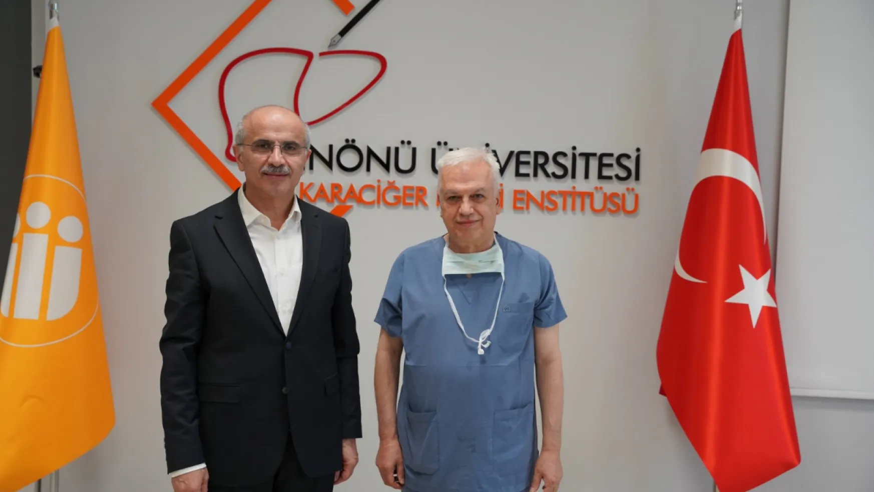 Başkan Adayı Er'den Prof. Dr Yılmaz'a Tebrik Ziyareti