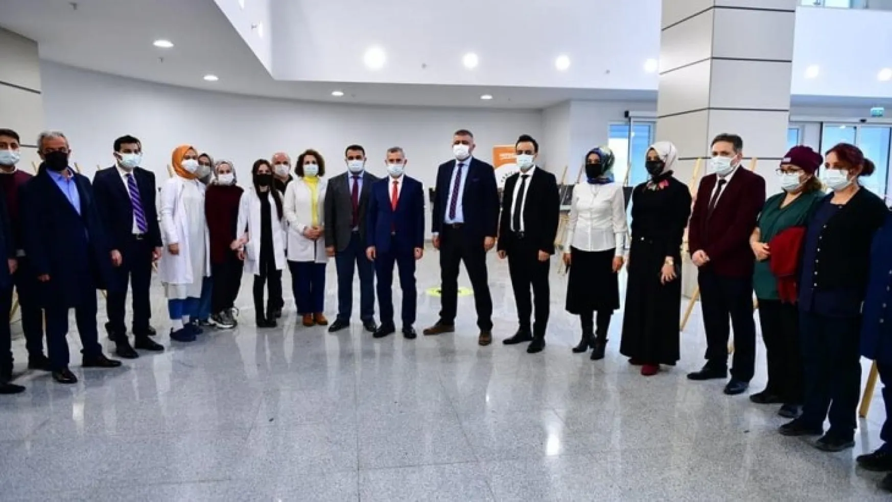 Başkan Çınar, 14 Mart Tıp Bayramı Nedeniyle Ziyaretlerde Bulundu, Etkinliklere Katıldı