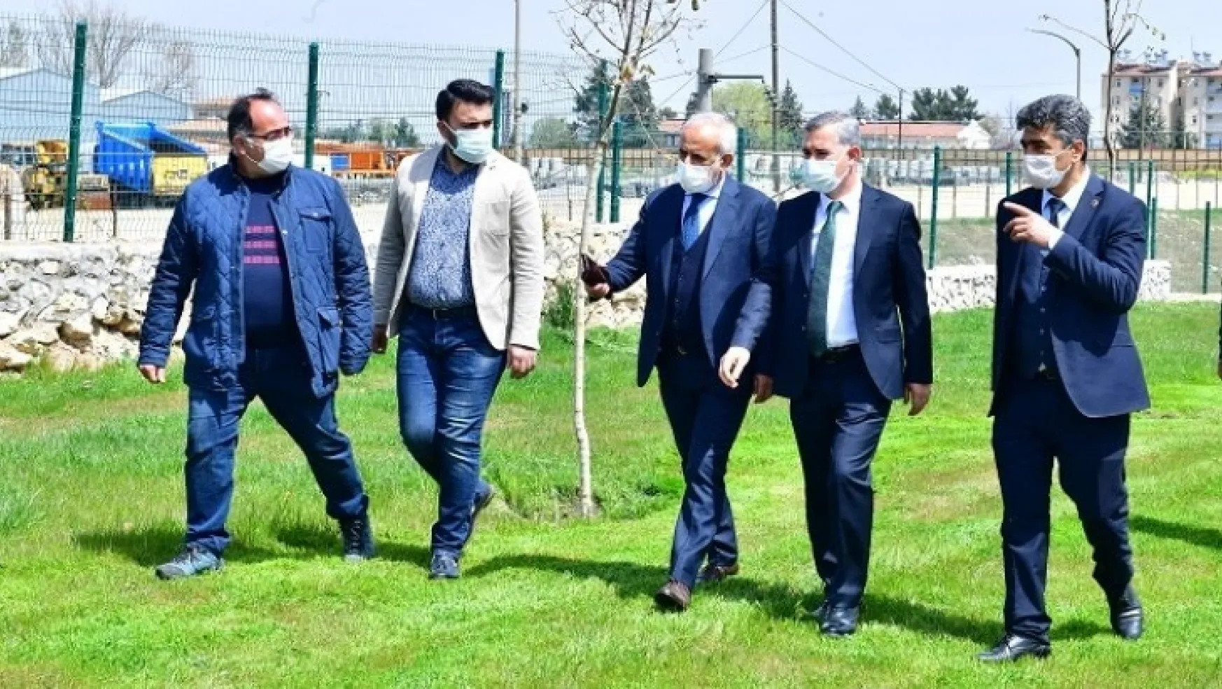 Başkan Çınar, Beylerderesi Şehir Parkı 2.Etap Millet Bahçesindeki Yeşillendirme Hizmetlerini İnceledi