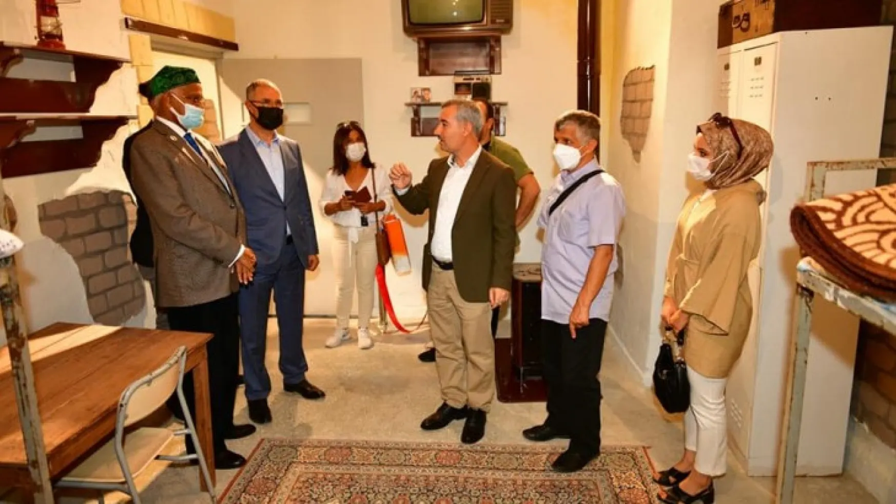 Başkan Çınar,Büyükelçi ve Konsolosları Kültürel mekanlarda ağırladı