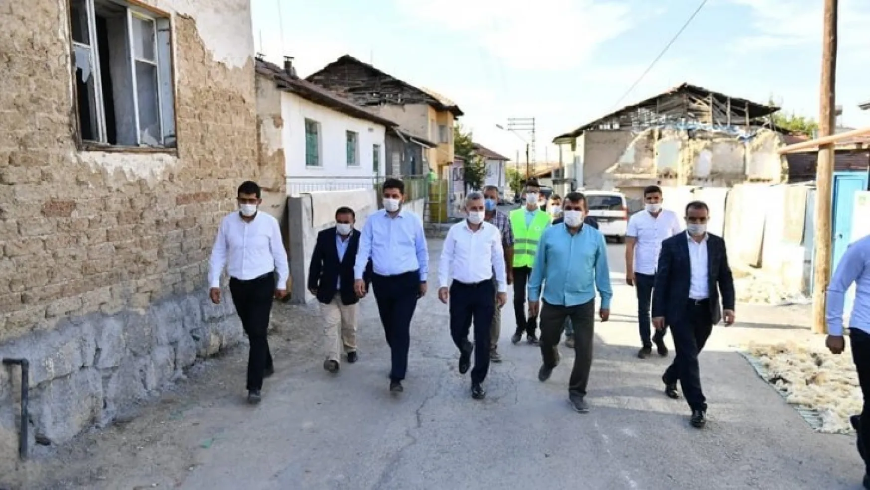 Başkan Çınar, Kiltepe Mahallesinde ki 'Sokak Sağlıklaştırma' Çalışmalarını İnceledi