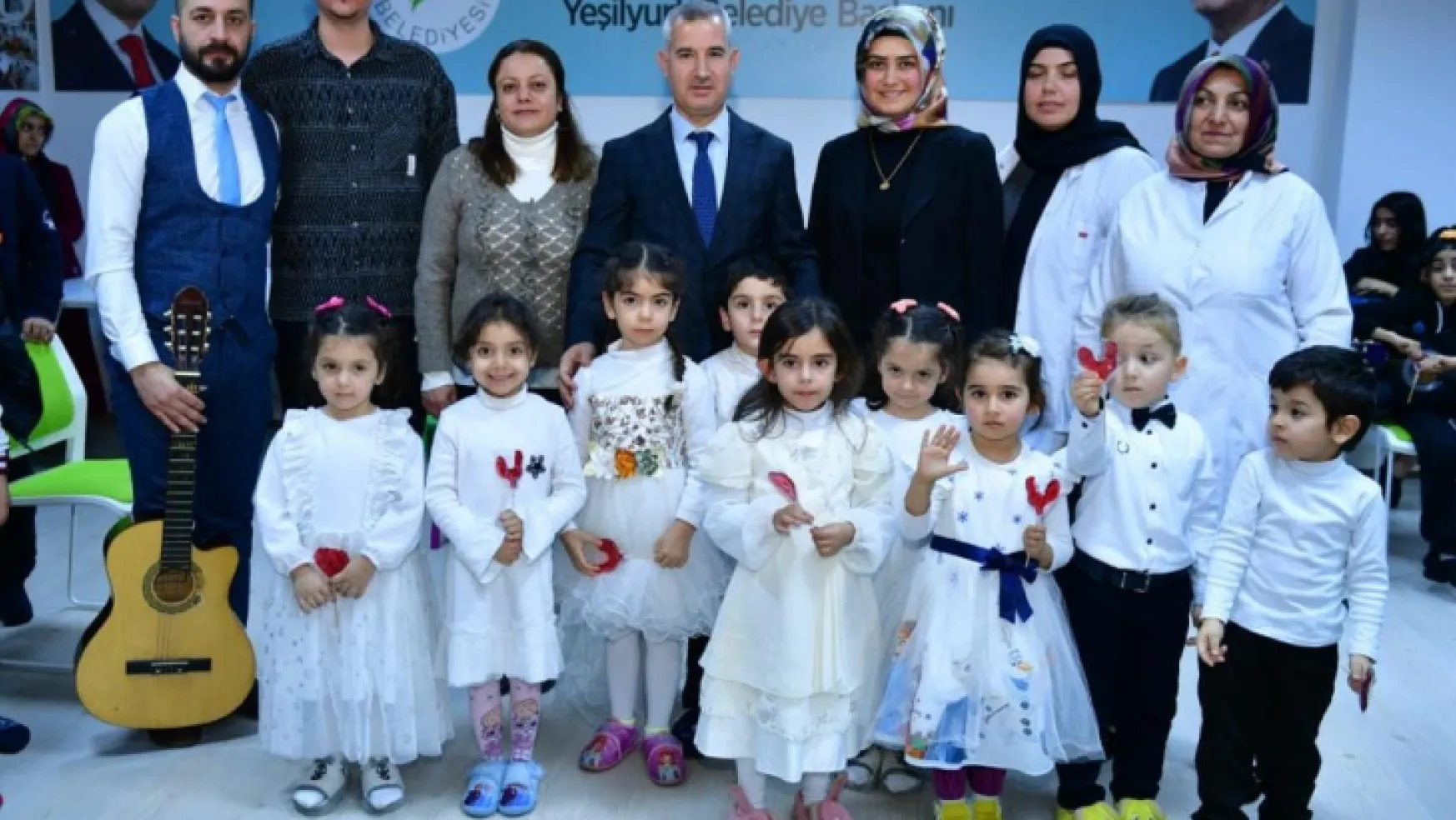 Başkan Çınar, Kiltepe Meslek Edindirme Kurs Merkezi Kursiyerlerini Ziyaret Etti