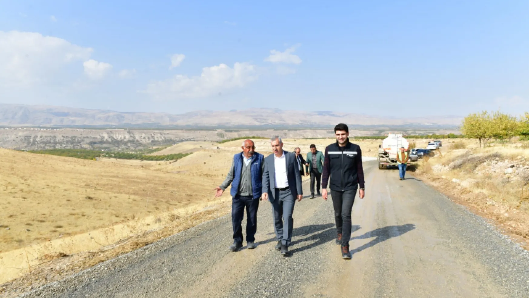 Başkan Çınar, Oluklu Mahallesindeki Yeni Yol Çalışmalarını İnceledi
