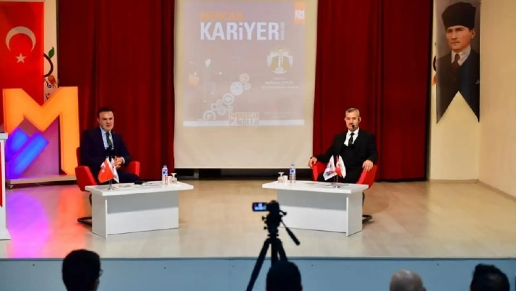 Başkan Çınar, Özel Bir Kolejin 'Kariyer Günleri' Programına Katıldı