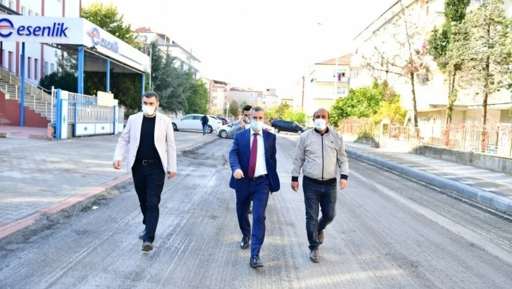 Başkan Çınar, Şeyhbayram Mahallesinde Yol Ve Kaldırım Yenileme Hizmetlerini İnceledi