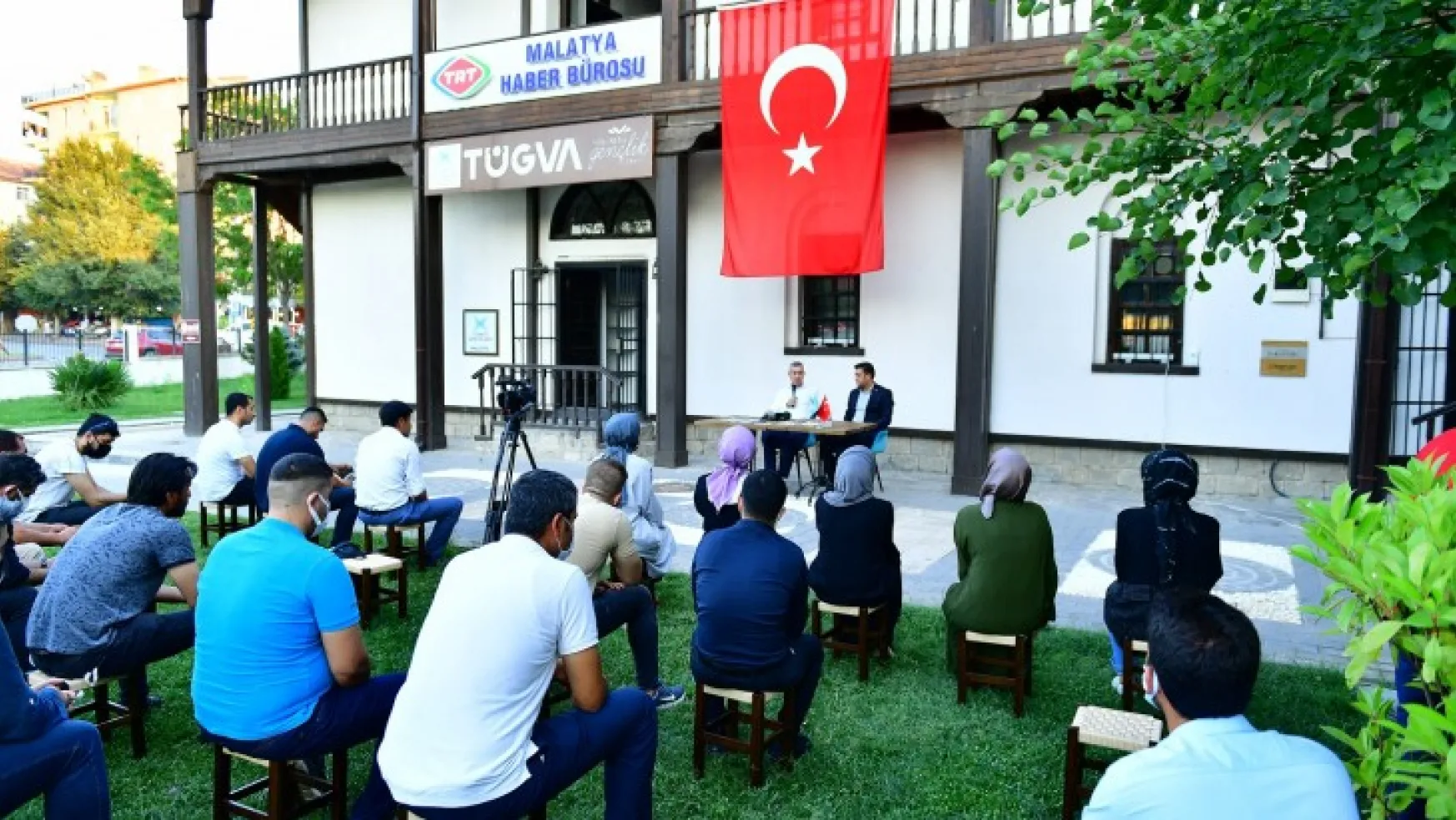 Başkan Çınar, Tügva Malatya Şubesinin Açık Hava Söyleşi Programına Katıldı