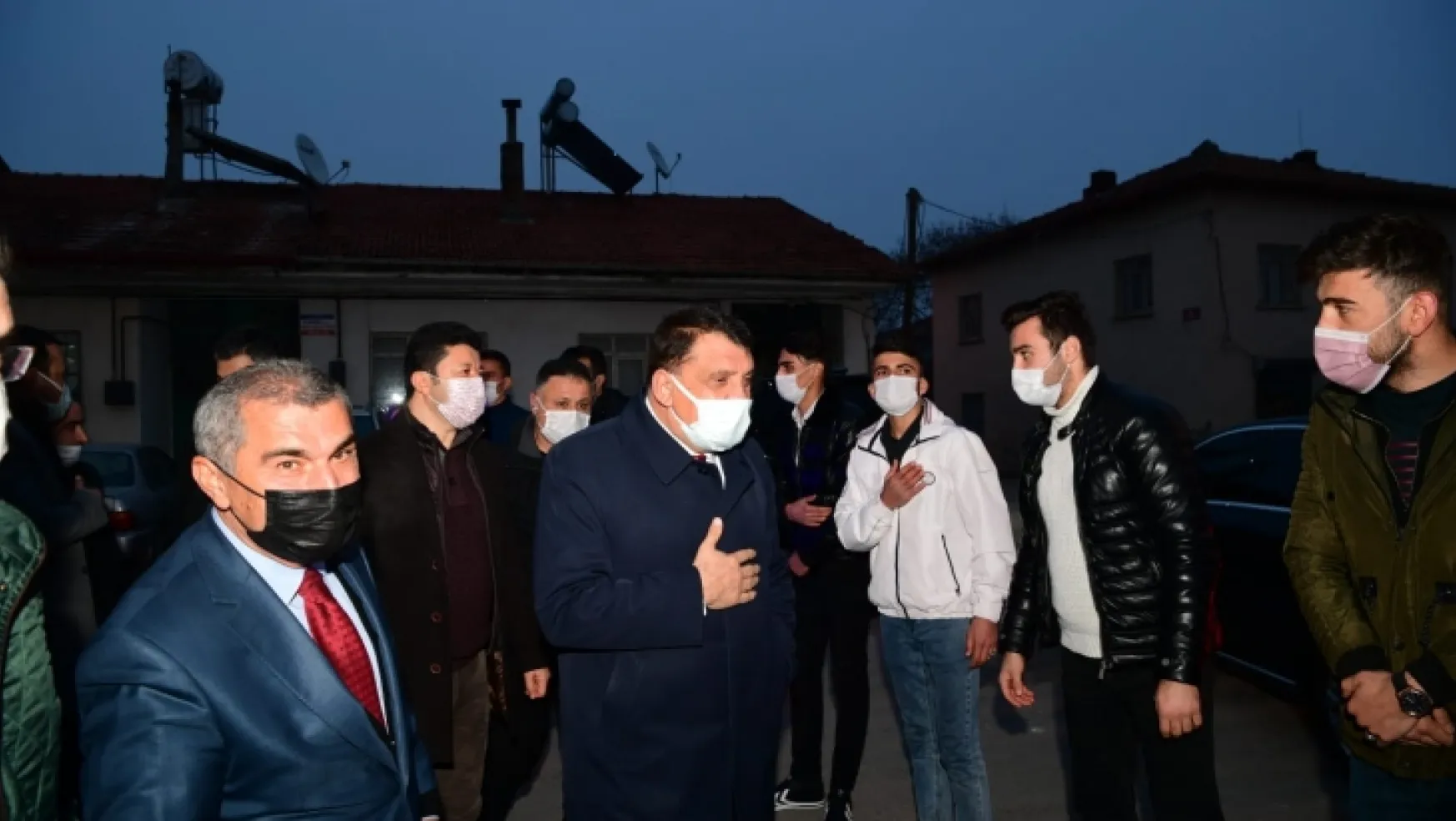 Başkan Gürkan Ak Parti Akçadağ Gençlik Kollarını Ziyaret Etti
