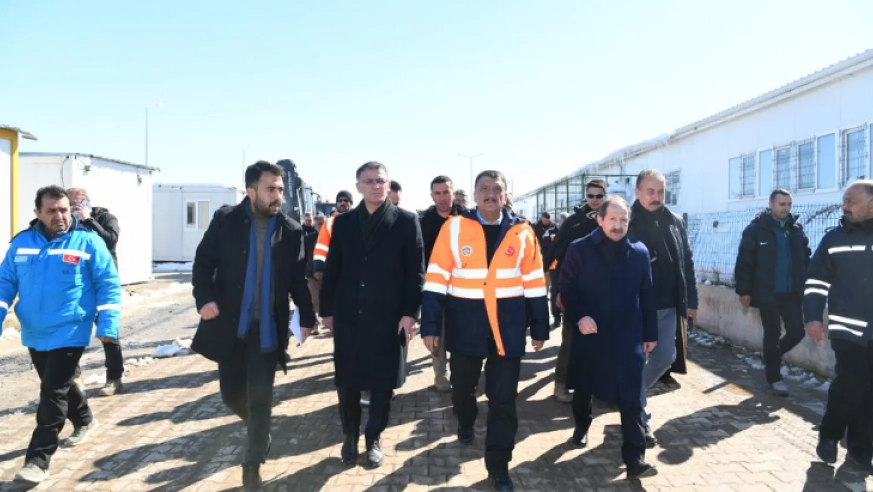 Başkan Gürkan Beydağı Konteyner Kent Alanını ziyaret etti