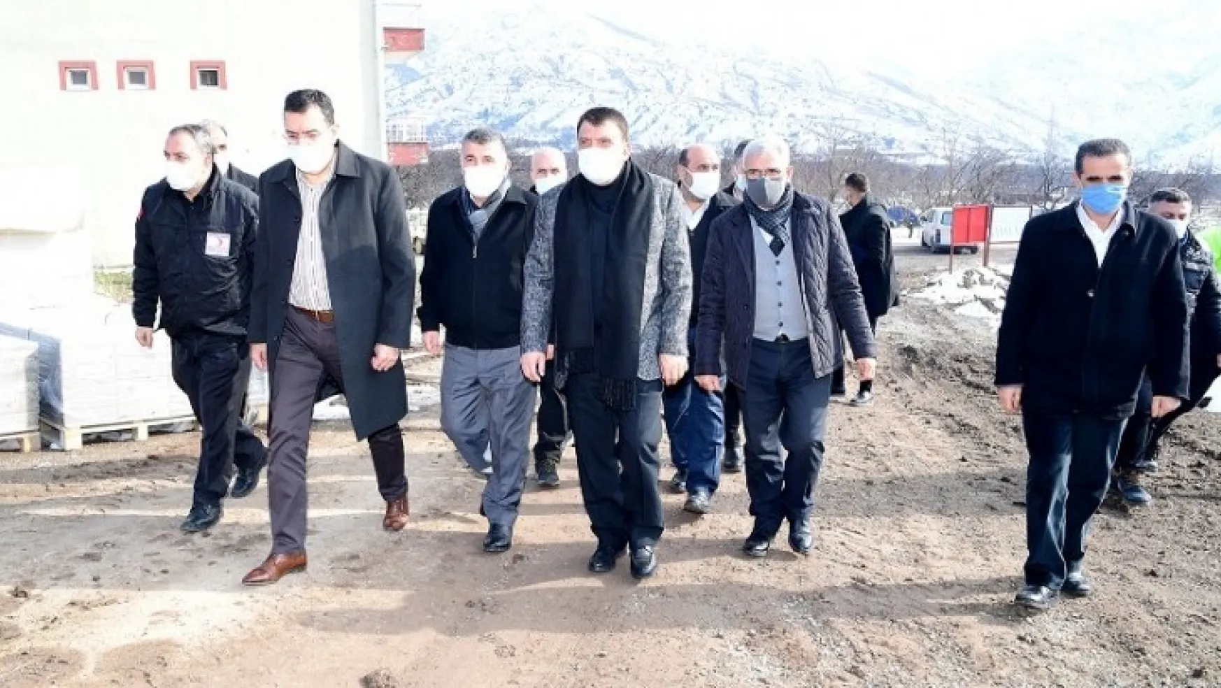 Başkan Gürkan, Depremin Yıl Dönümünde Düzyol Mahallesini Ziyaret Etti