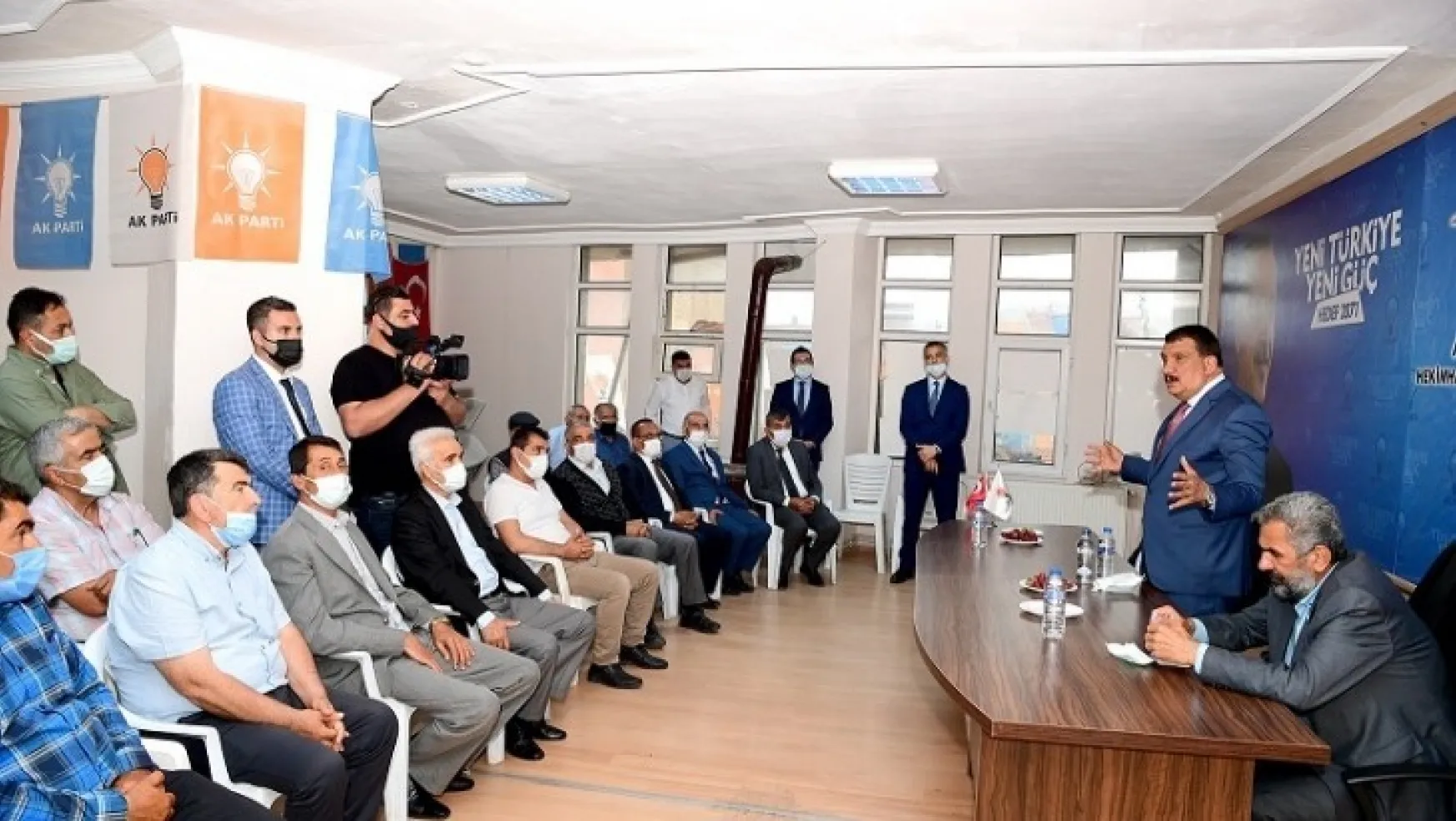 Başkan Gürkan, Hekimhan Ak Parti Ve Mhp İlçe Başkanlığını Ziyaret Etti