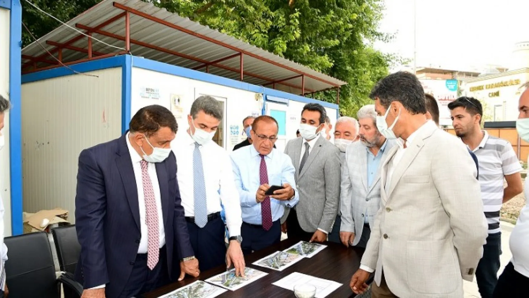 Başkan Gürkan Ve Vali Baruş Kernek Meydanı'nda İncelemede Bulundu