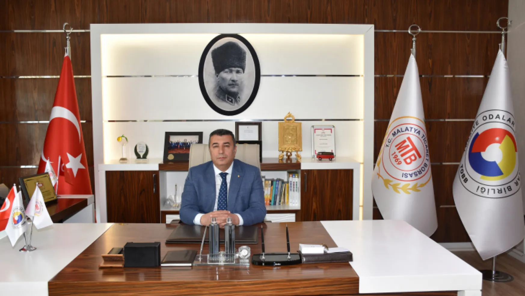 Başkan Özcan, 24 Kasım Öğretmenler Günü'nü Kutladı