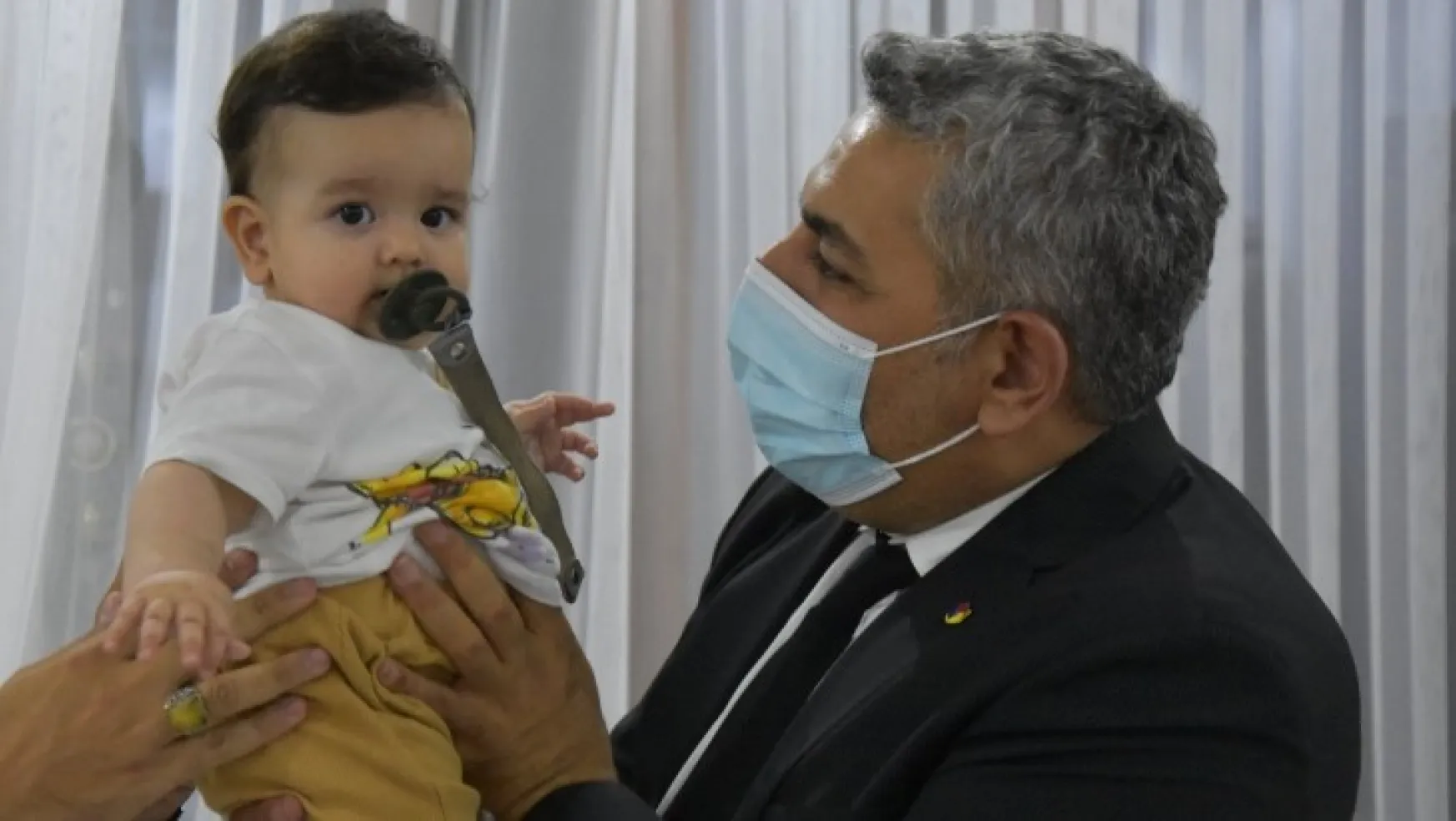 Başkan Sadıkoğlu'ndan Eyüp Çınar bebeğe destek ziyareti