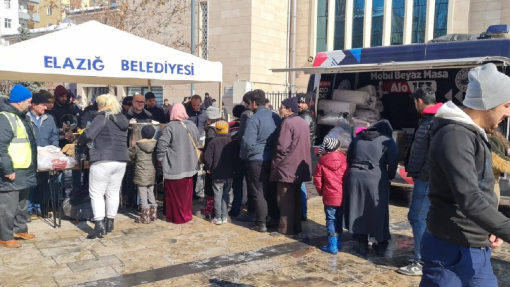 Başkan Şerifoğulları Deprem Bölgesi Malatya'daki Yardım Çalışmalarını Sürdürüyor