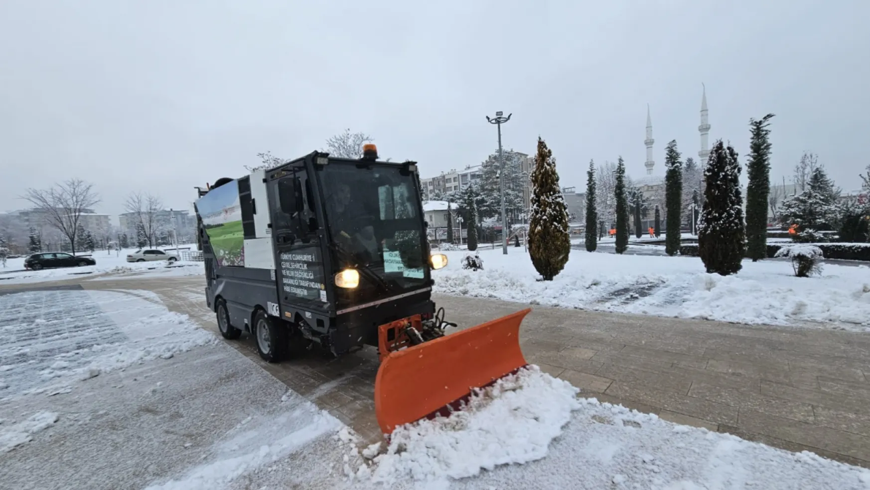 Battalgazi Belediyesi'nin Karla Mücadele Çalışmaları Başladı