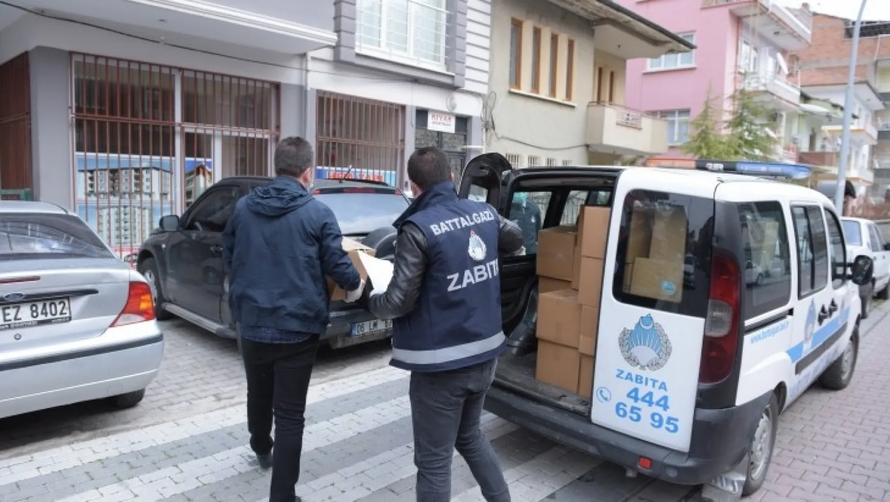 Battalgazi Belediyesi özel ekip yaşlılarımızın yardımına koşuyor