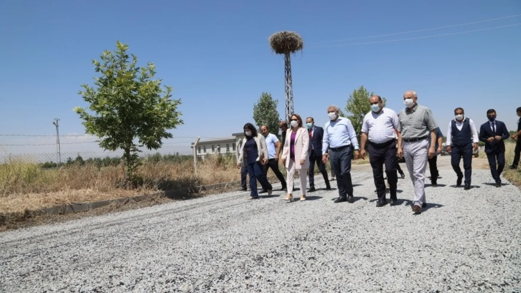 Battalgazi Belediyesi Turgut Özal Üniversitesi'nde Asfalt Serimi Yaptı