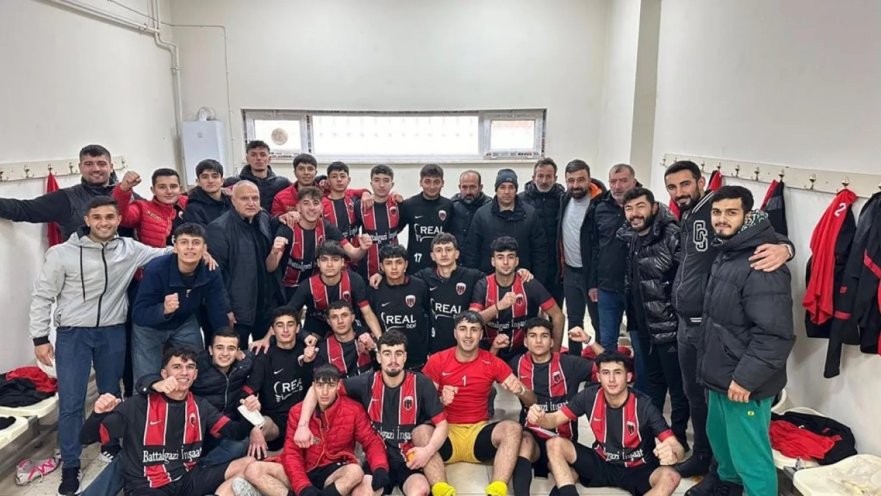 Battalgazi Belediyespor U-18 Takımı Malatya U-18 İl Şampiyonu Oldu.