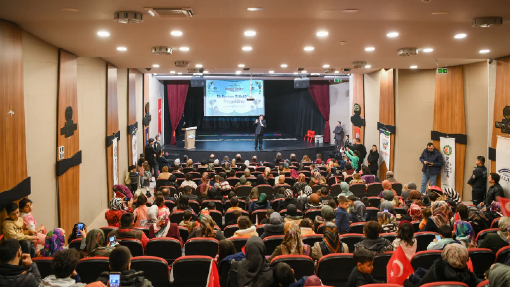 Büyükşehir Belediyesi Nezaket Okullarından İlk Karnem Etkinliği