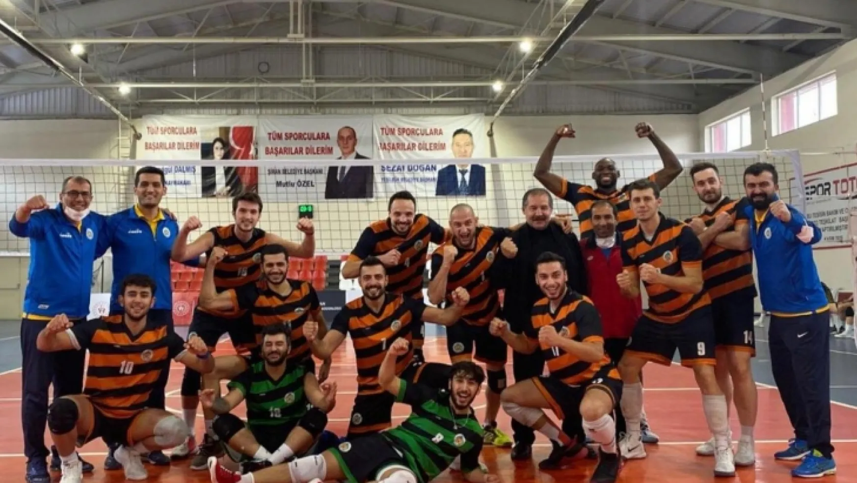 Büyükşehir Belediyespor Voleybol Takımı Erteleme Maçını Kazandı