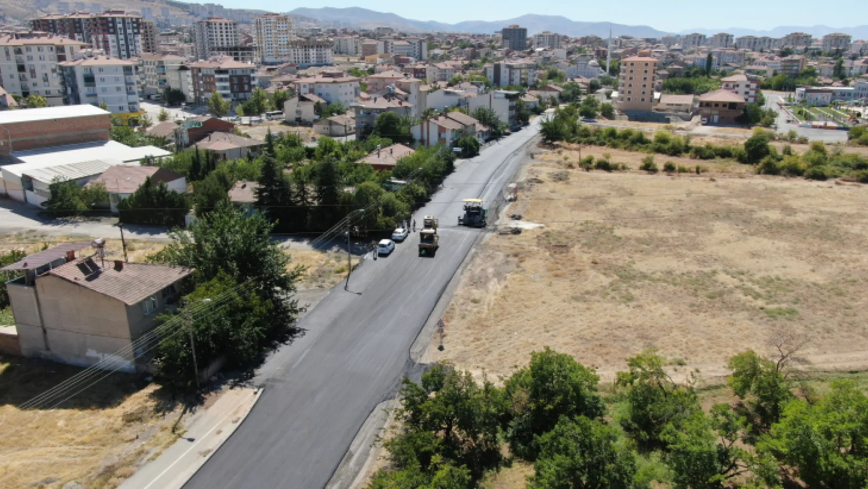 Çatyol Caddesi Alt Ve Üst Yapı Çalışmalarıyla Baştan Sona Yenilendi
