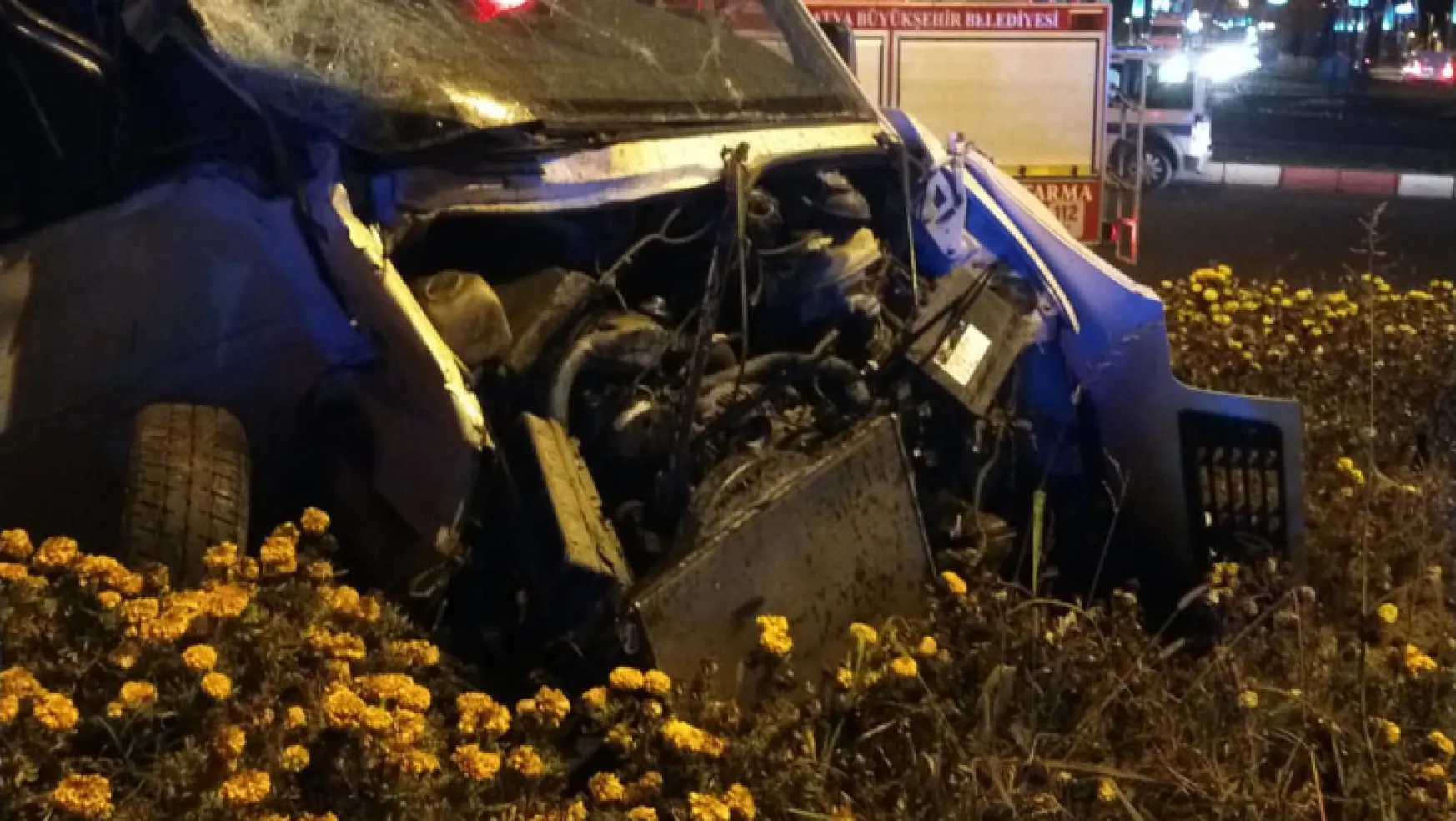 Cevatpaşa mh. Maşti kavşağında maddi hasarlı  trafik kazası