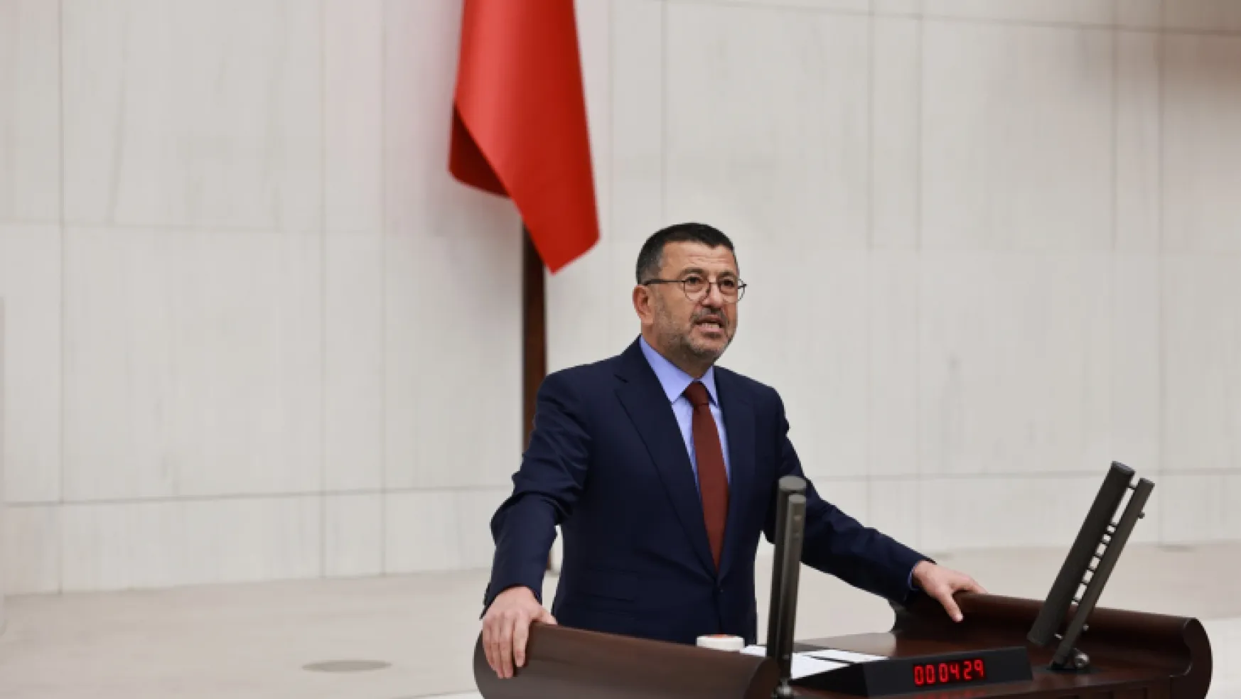 CHP Genel Başkan Yardımcısı Veli Ağbaba 'SGK Adım Adım İflasa Sürükleniyor'