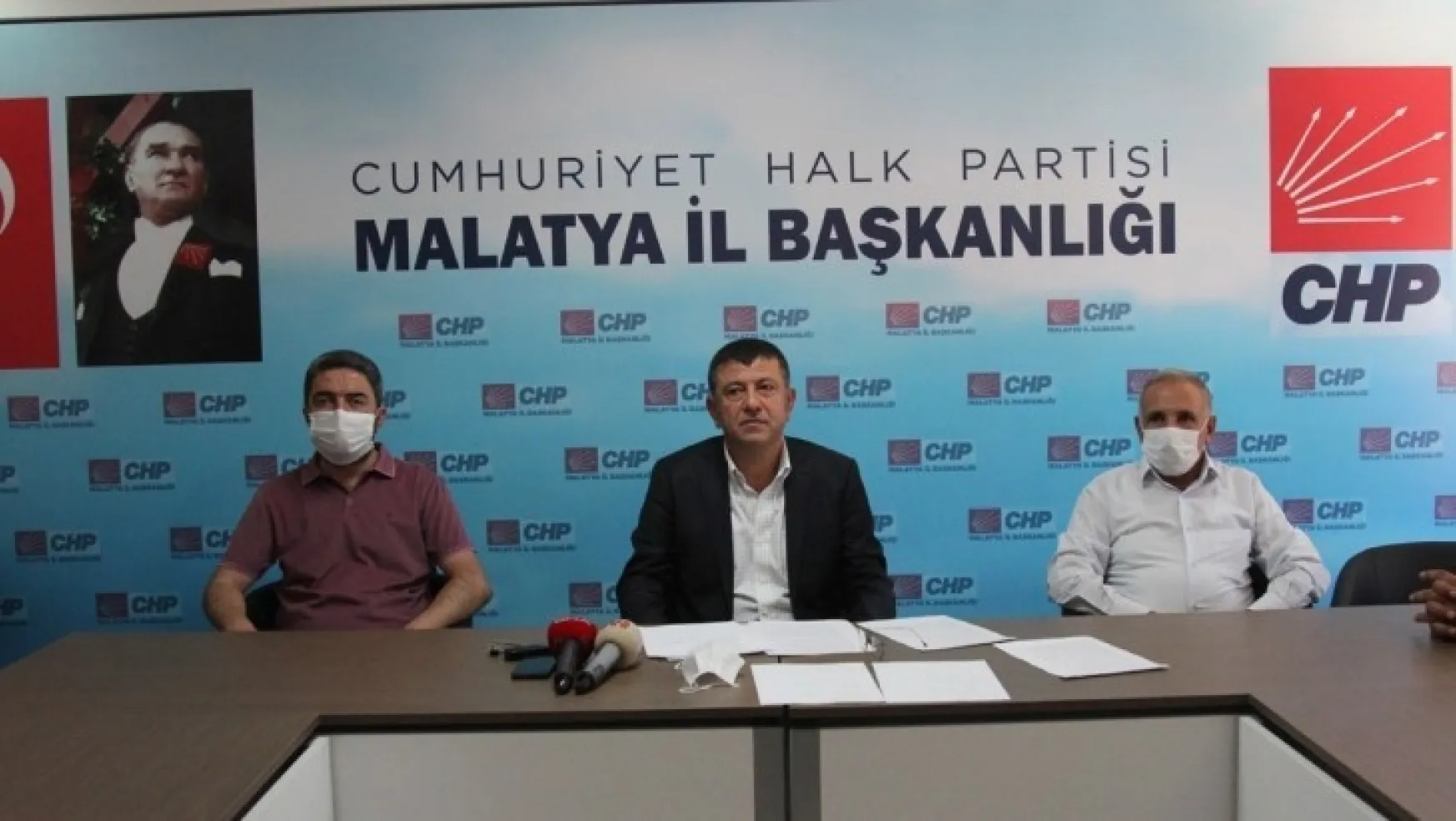 CHP Malatya Milletvekili Veli Ağbaba'nın basın toplantısında Malatya ile ilgili değerlendirmeleri